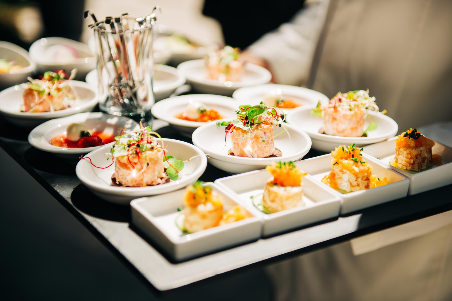 salmon-tatrare-in-small-plates