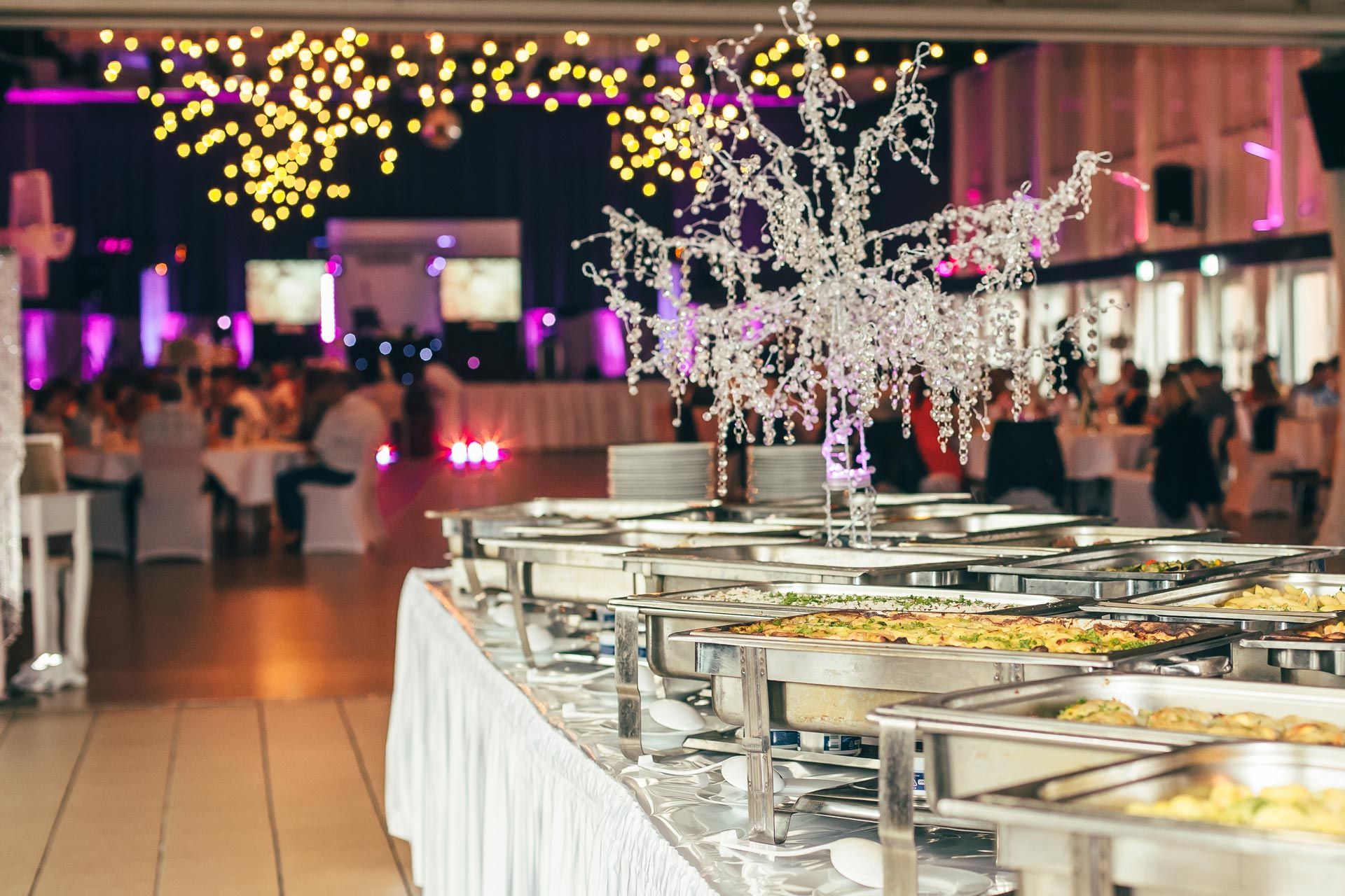 catering-wedding-event-plate-service