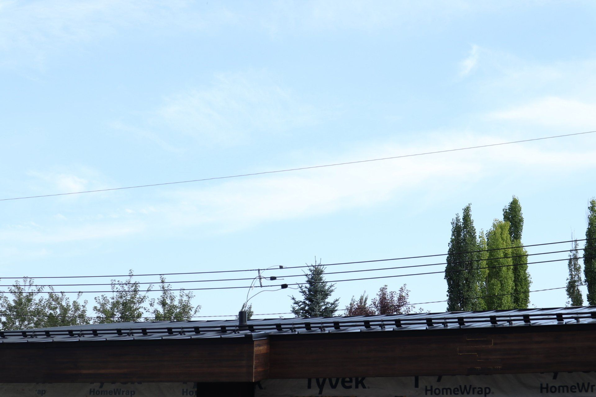 a roof with a sign that says homewrap on it