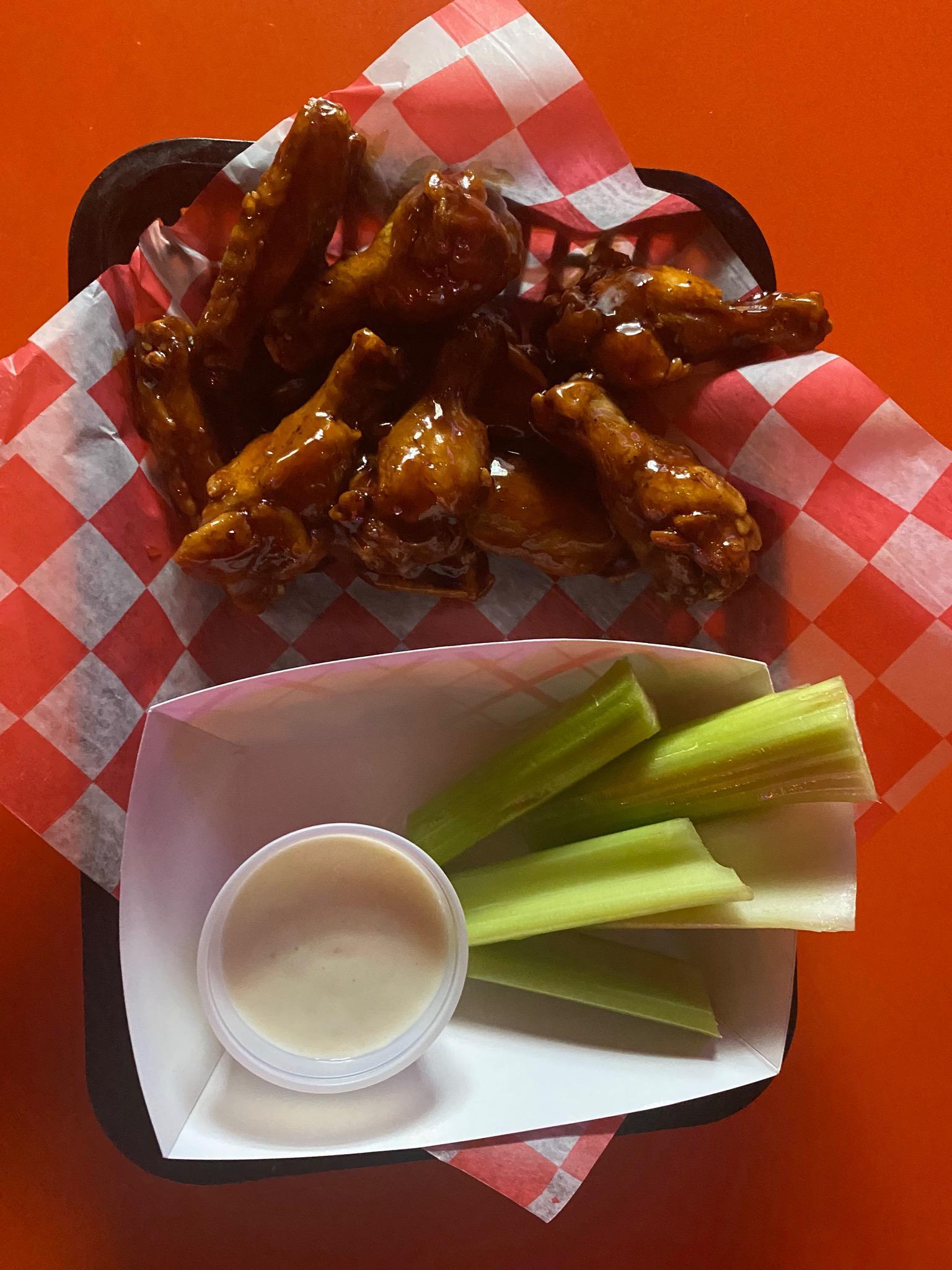 Chicken With Sauce — Medina, OH — Geno's 2.0 LCC