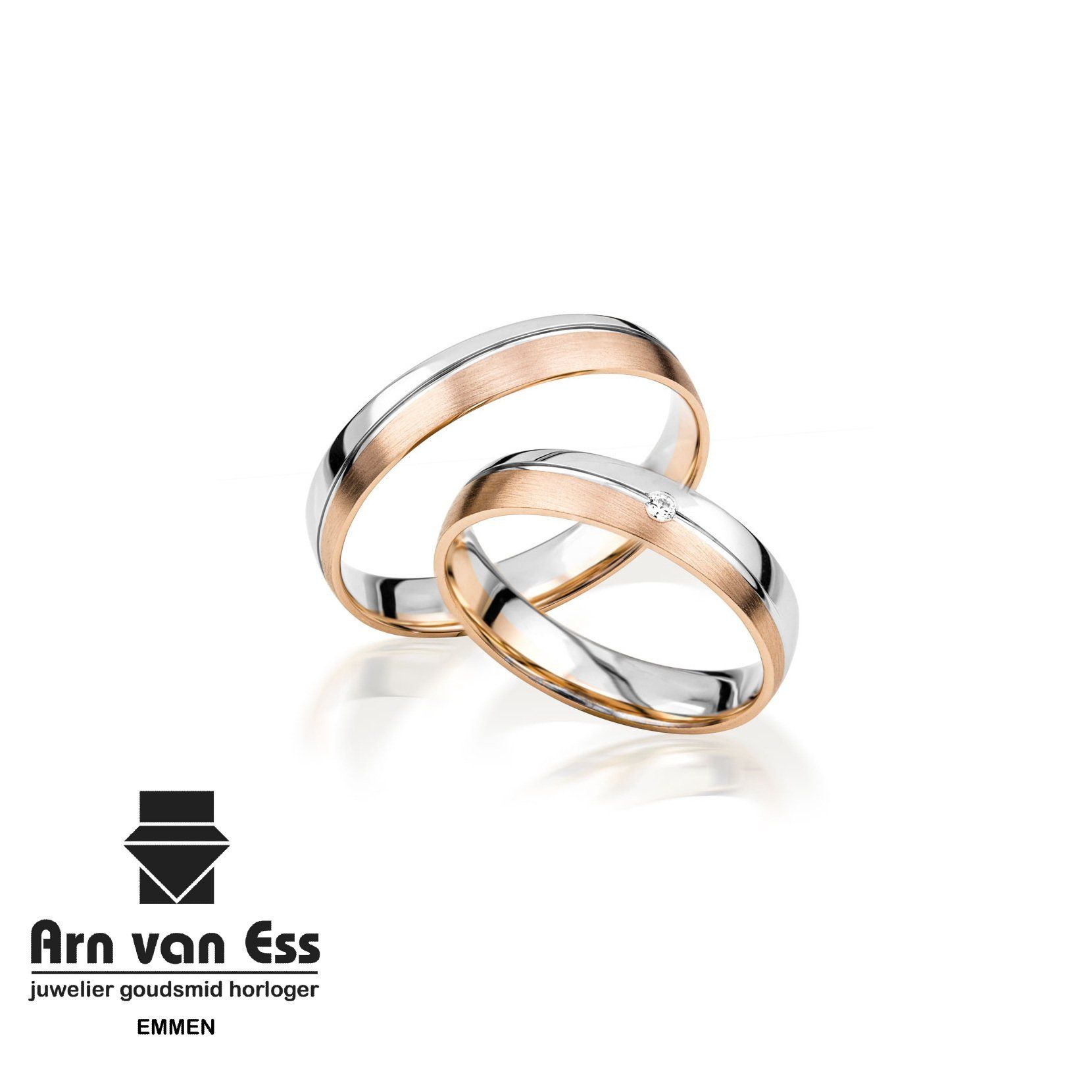 Bicolor gouden trouwringen S157