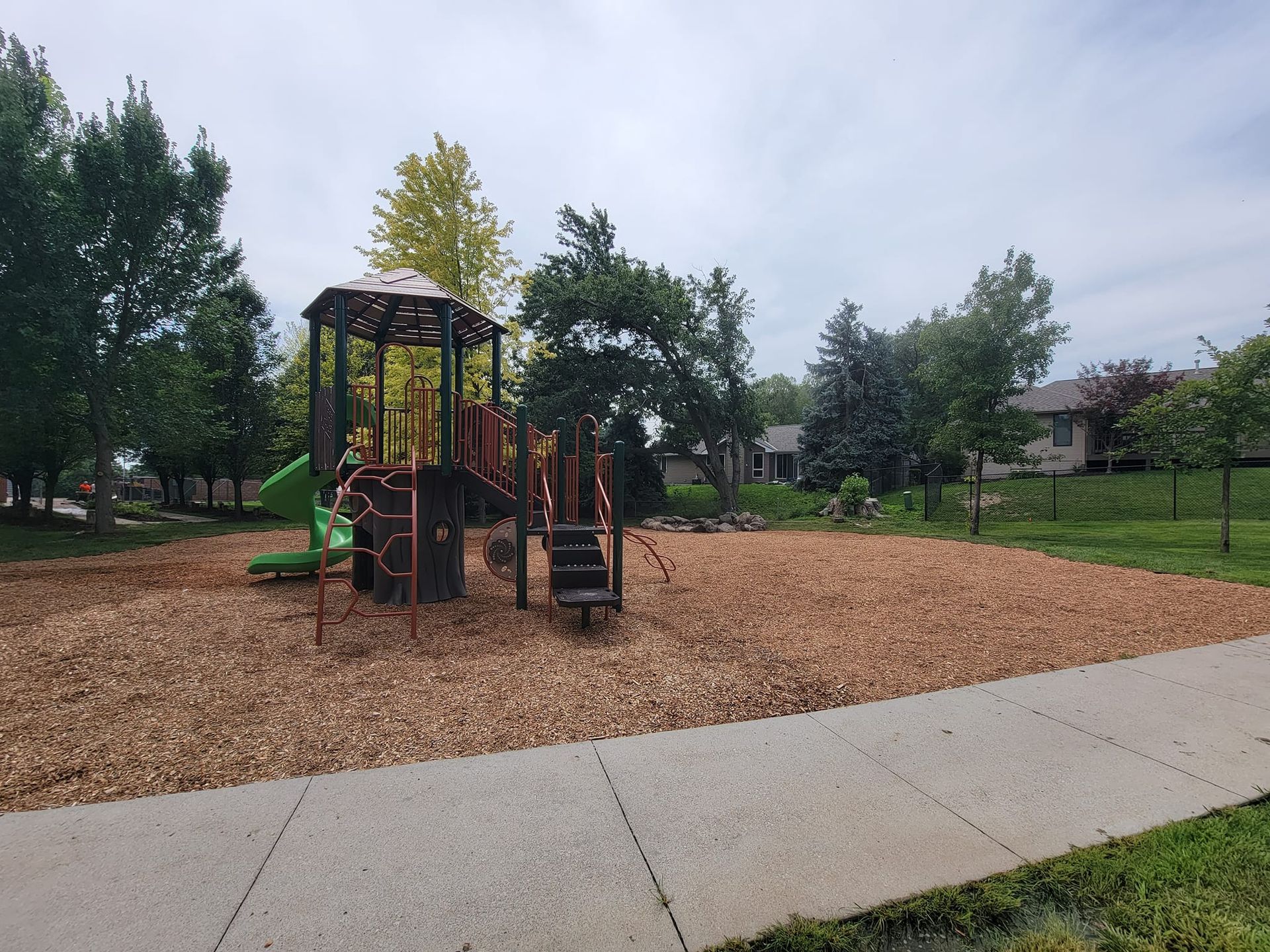 Landscaping company Omaha NE providing professional outdoor services - Garret’s Lawn Services
