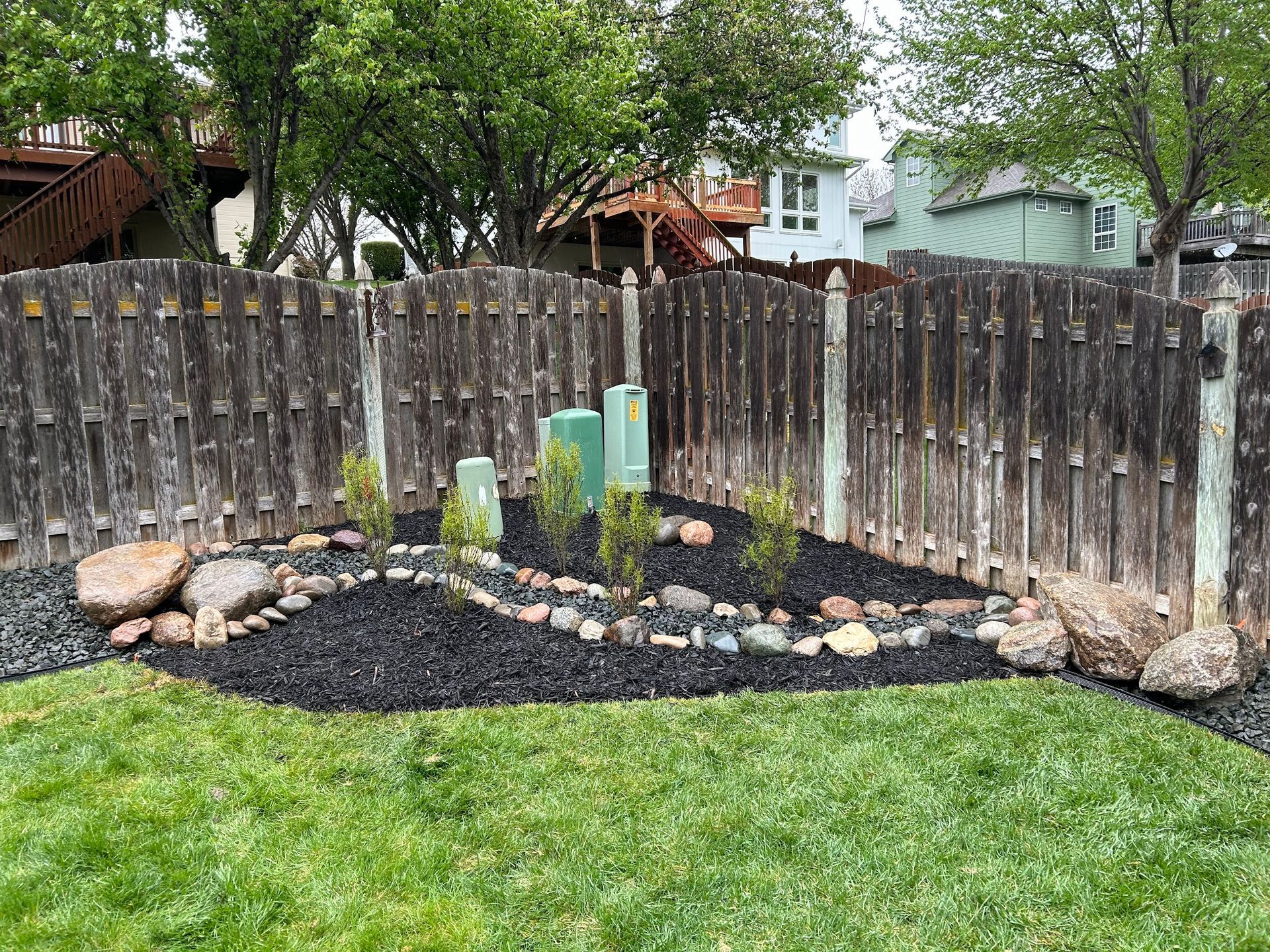 Landscape maintenance Omaha NE for residential and commercial properties – Garret’s Lawn Services