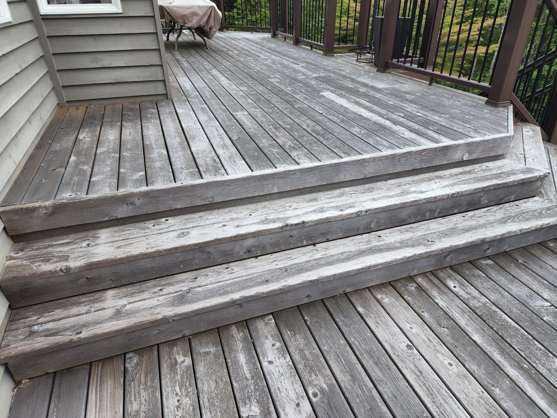 pressure washing concrete surface