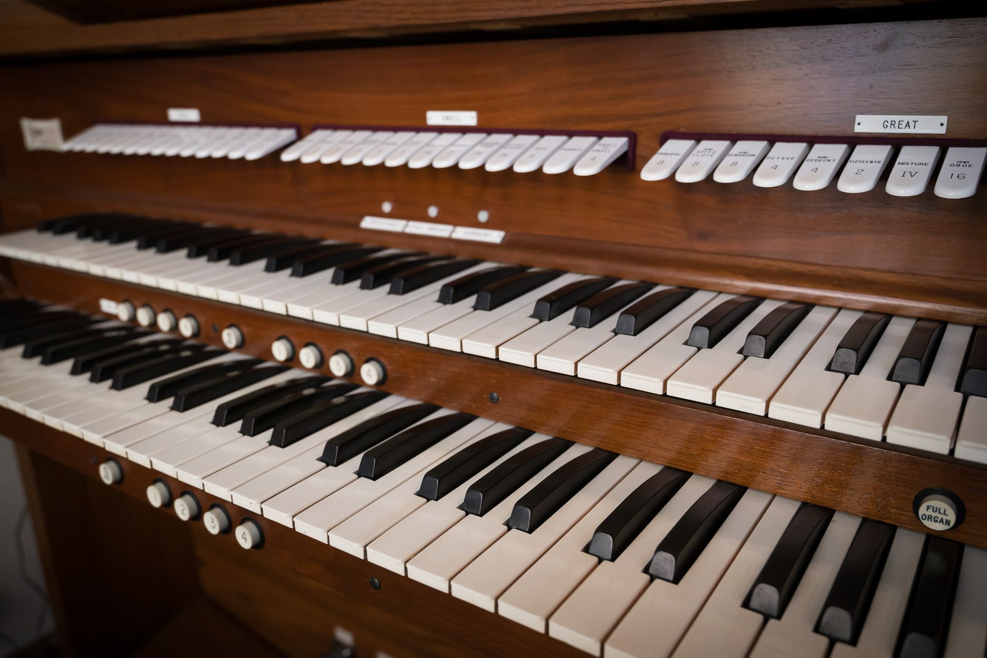 Organ Keyboard at the Presbyterian Church of Ruston PCUSA