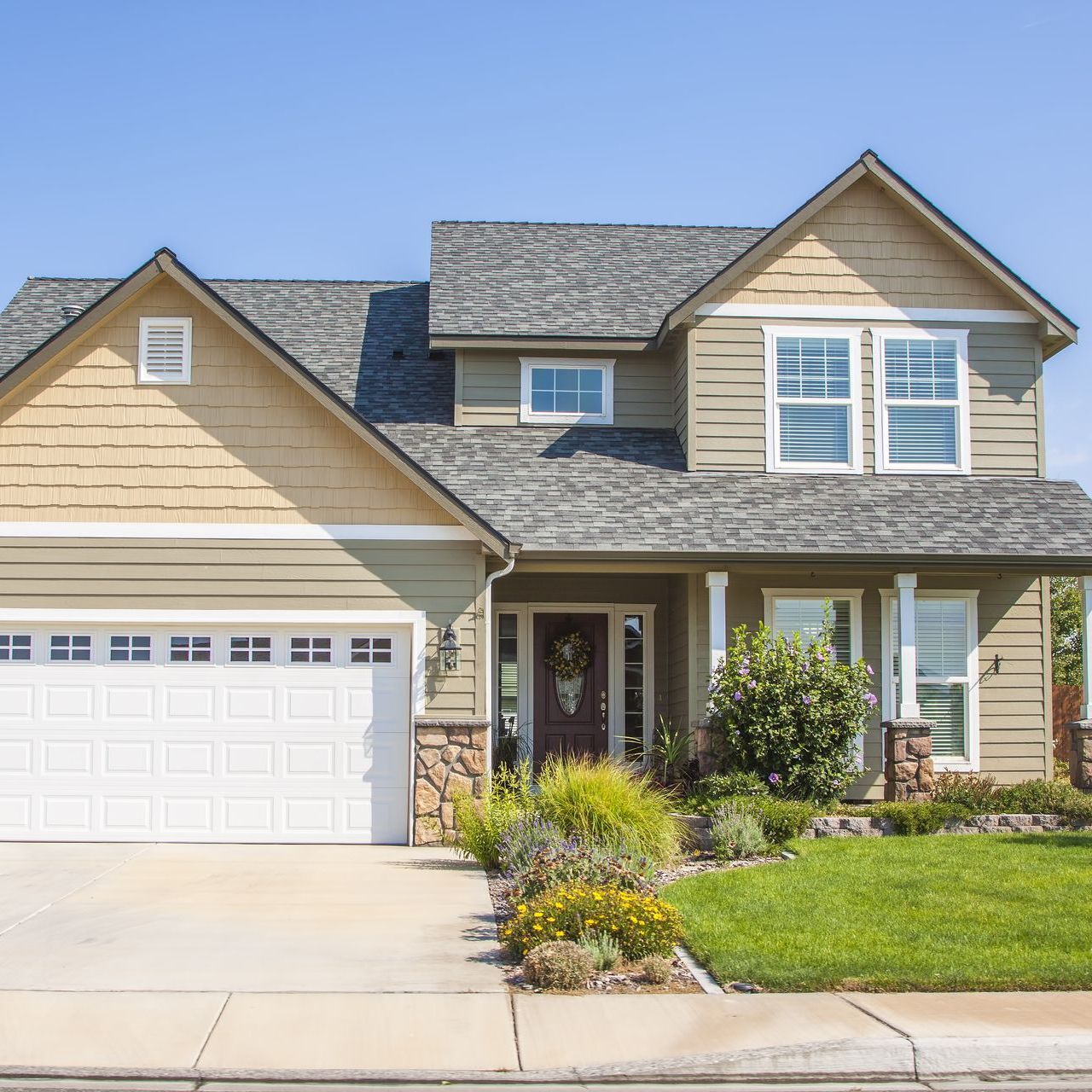 Residential asphalt roof installation in Boulder, CO