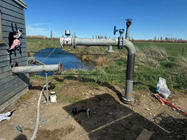 Pump and mainline callout service