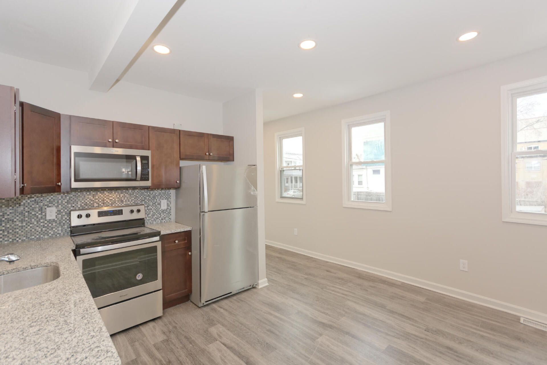 Reserve at 800 Madison and 441 Yates kitchen