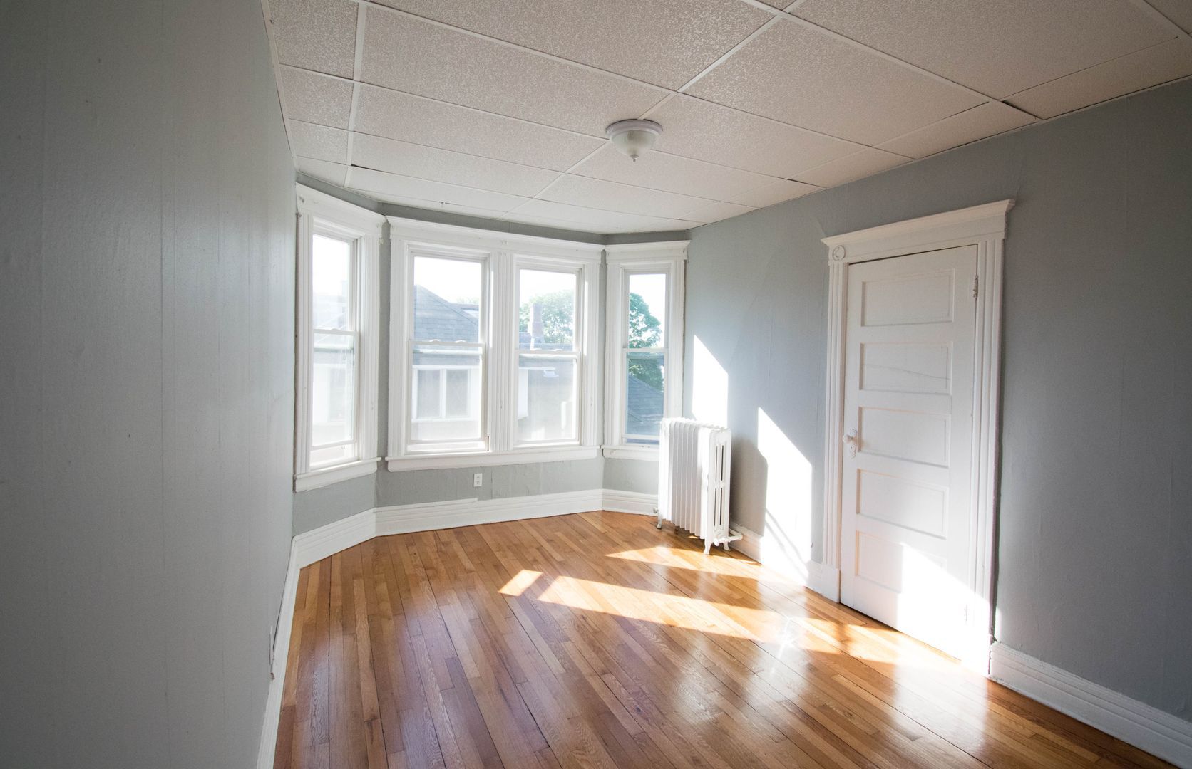 Reserve at 800 Madison and 441 Yates bedroom