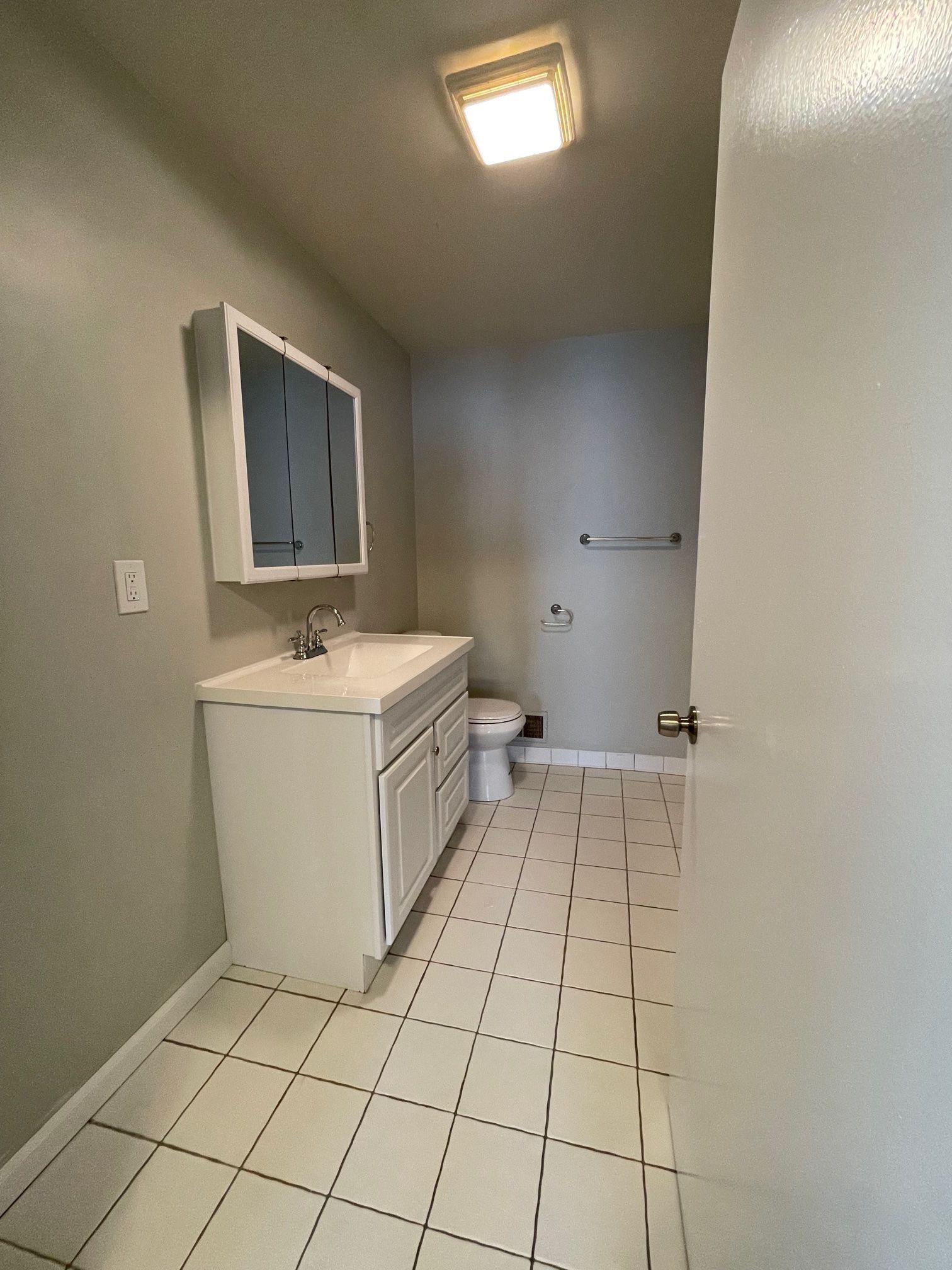 Hudson Terrace bathroom