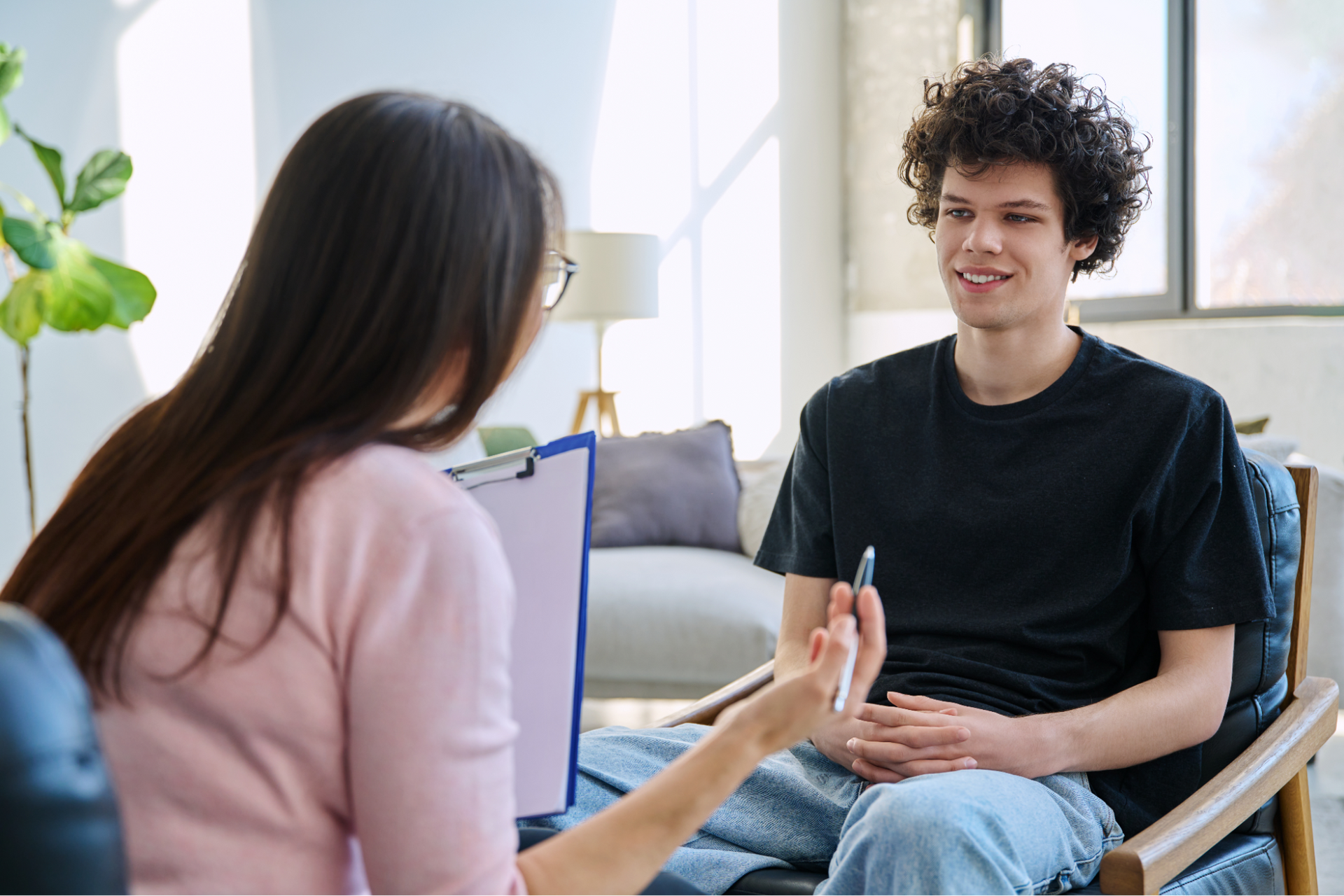 Allmed LA doctor discusses a man’s medication management with him as part of his treatment