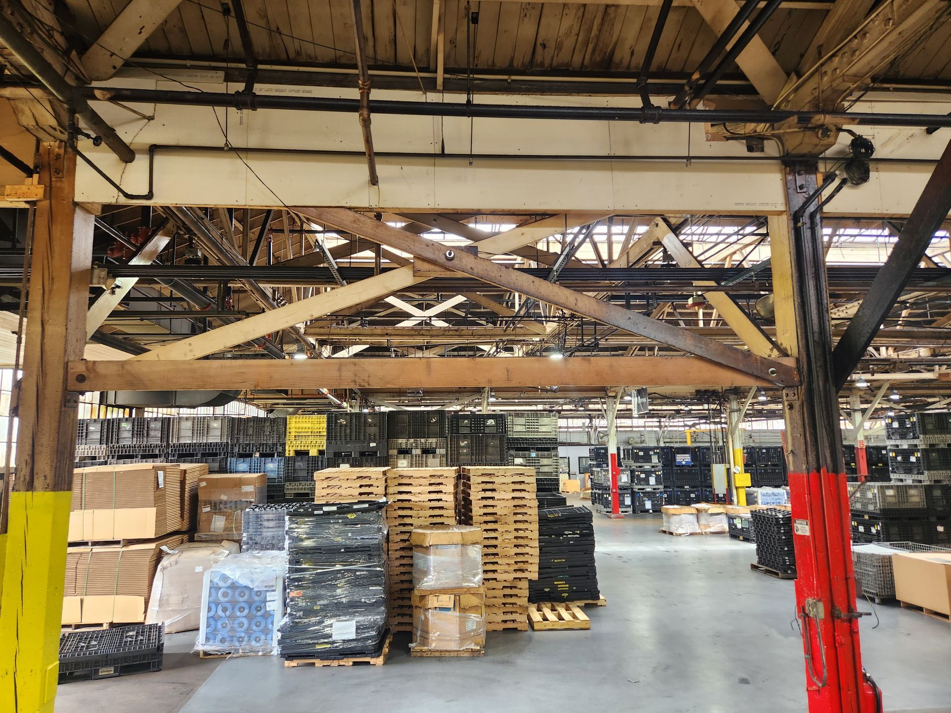 Wooden Roof Solutions bowstring truss roof in Oshkosh & Milwaukee warehouse