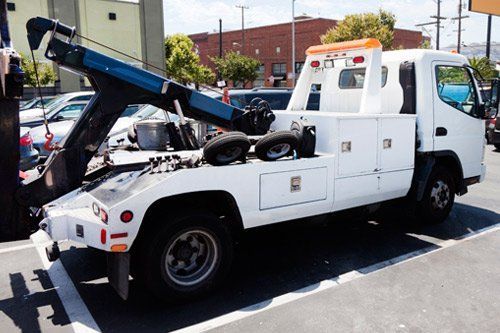 Towing Truck — Owensboro, KY — Cambron Body Shop Towing Truck — Owensboro, KY — Cambron Body Shop