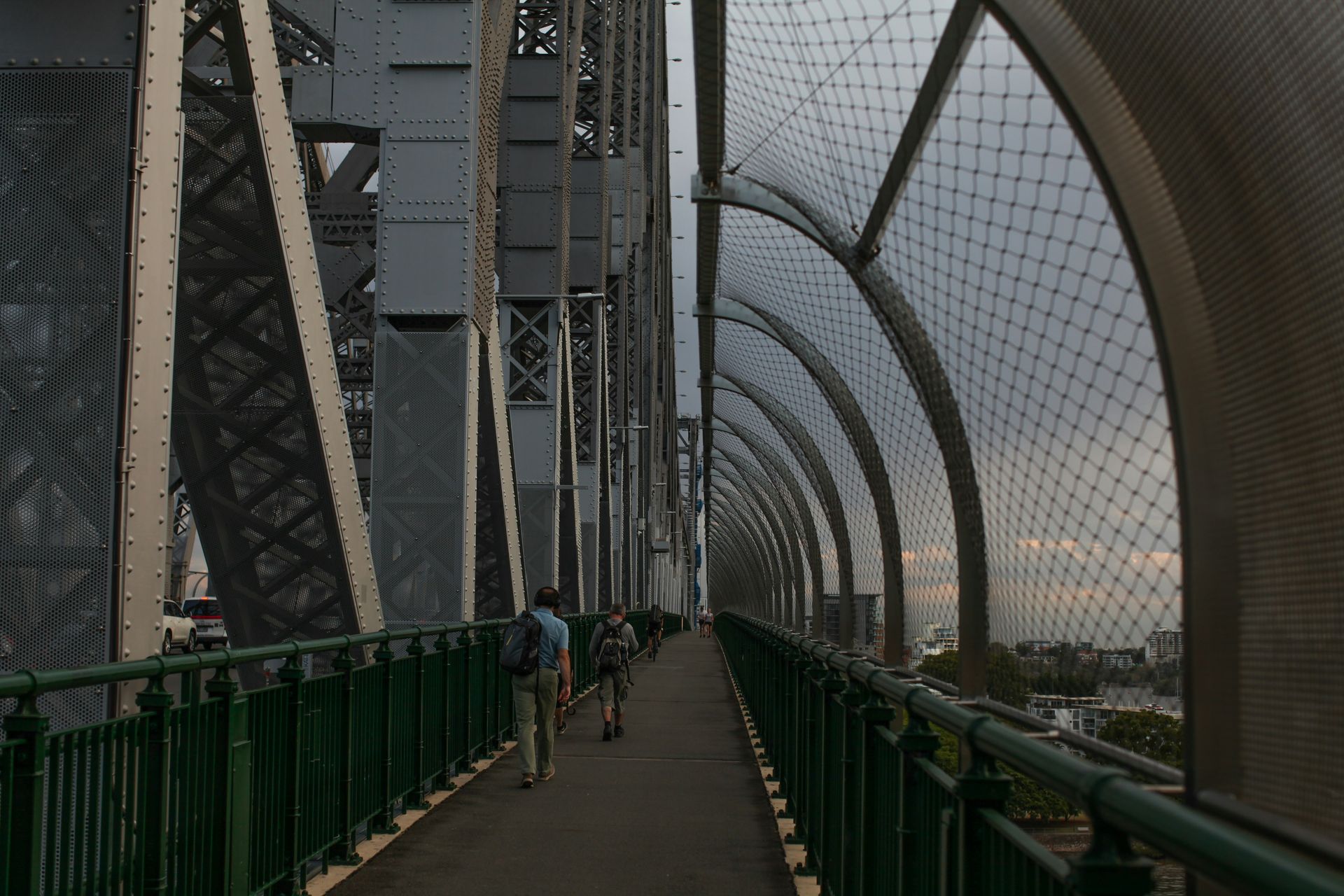 brisbane legal recruitment private practice with walkway on bridge