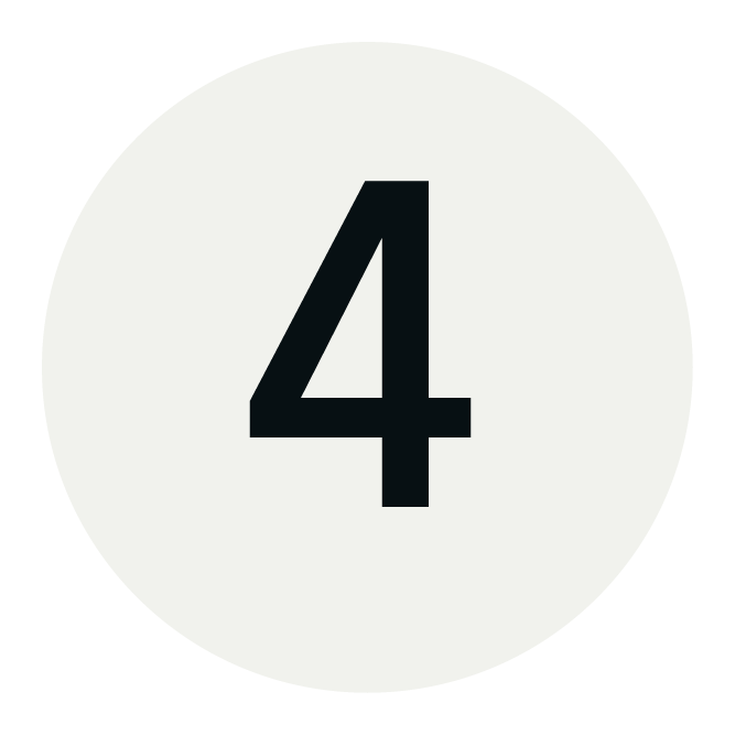 Black number 4 centered inside a light gray circle.