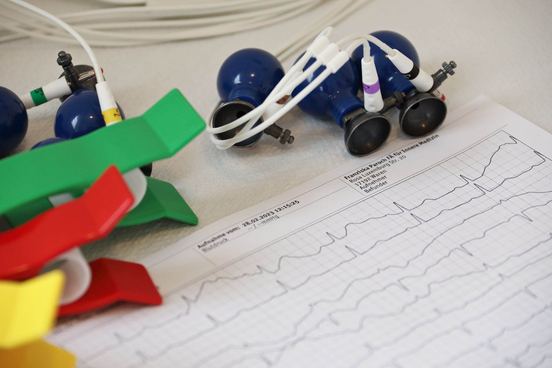 EKG © miru