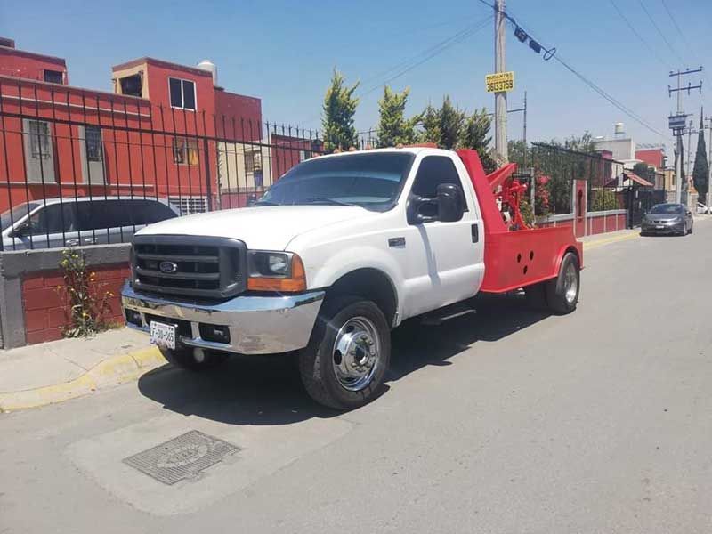 Gruas Esau