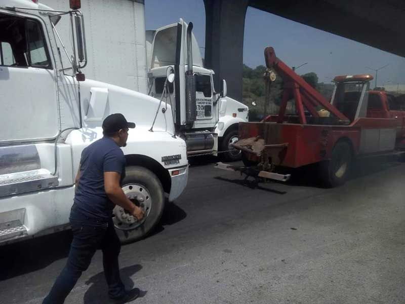 Gruas Esau