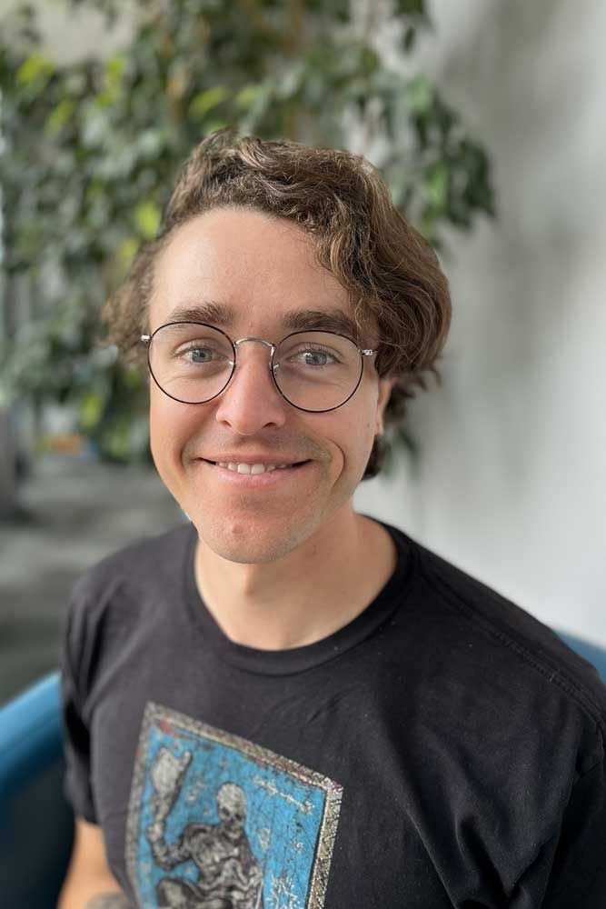 Photo of Seth Lee, LMT