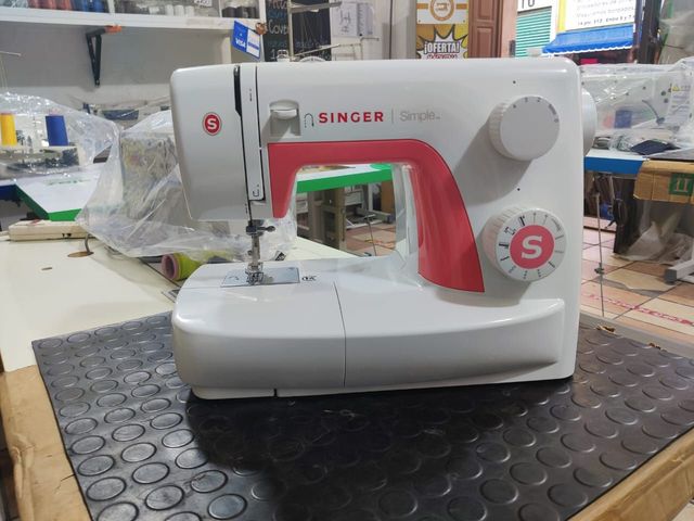MAQUINAS DE COSER DE LA 12 