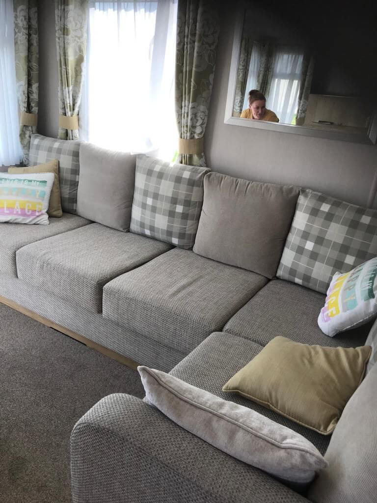 Flamingo Land Willow Grove Caravan CW48 Lounge