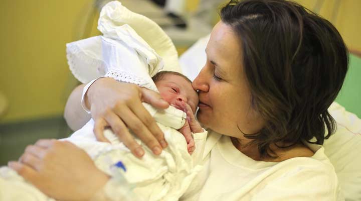 UNIDAD DE GINECOLOGIA Y OBSTETRICIA - Partos, Cesáreas