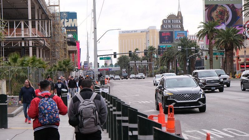 Foot traffic at the Las Vegas Strip during SFOI's preach-a-thon