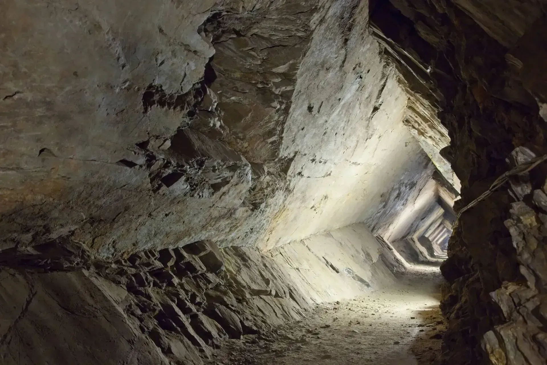 Narrow Vein Mining