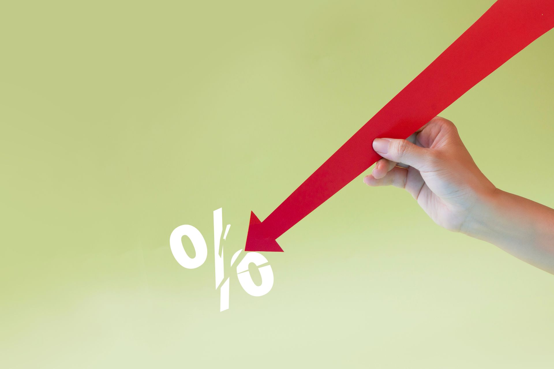 One arrow pointing downwards crashing into a percentage sign – Dayton, OH - C & G Mortgage One arrow pointing downwards crashing into a percentage sign – Dayton, OH - C & G Mortgage