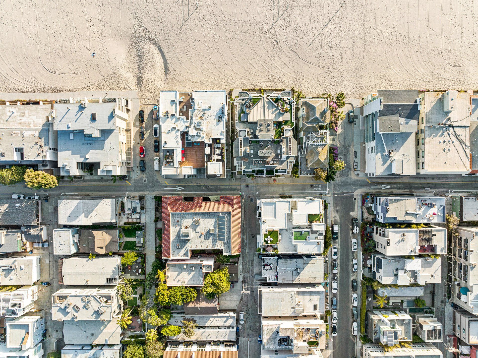 15 Eastwind St Apartment Buildings near Sandy Beach
