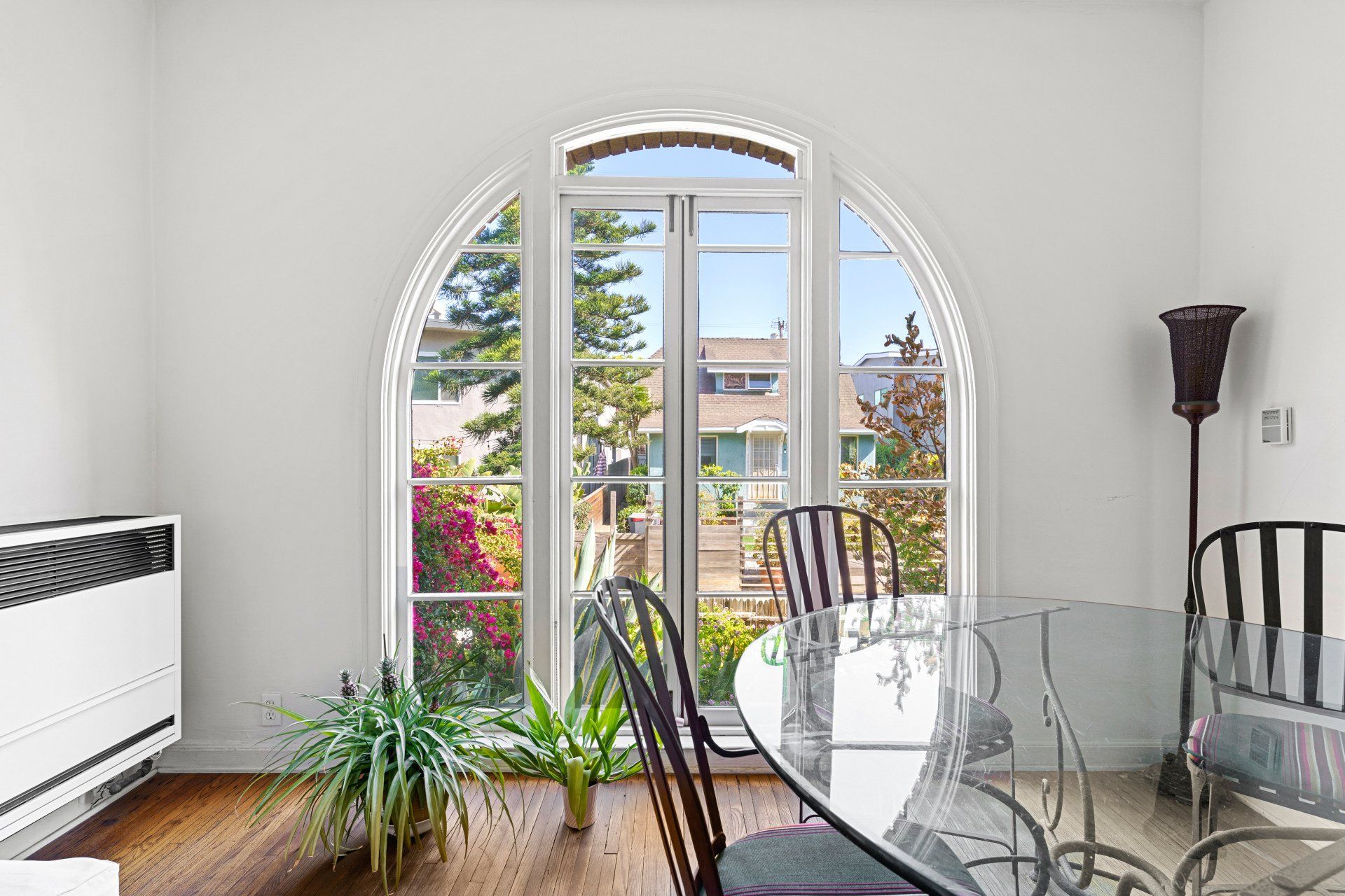15 Eastwind St Large Arch Window