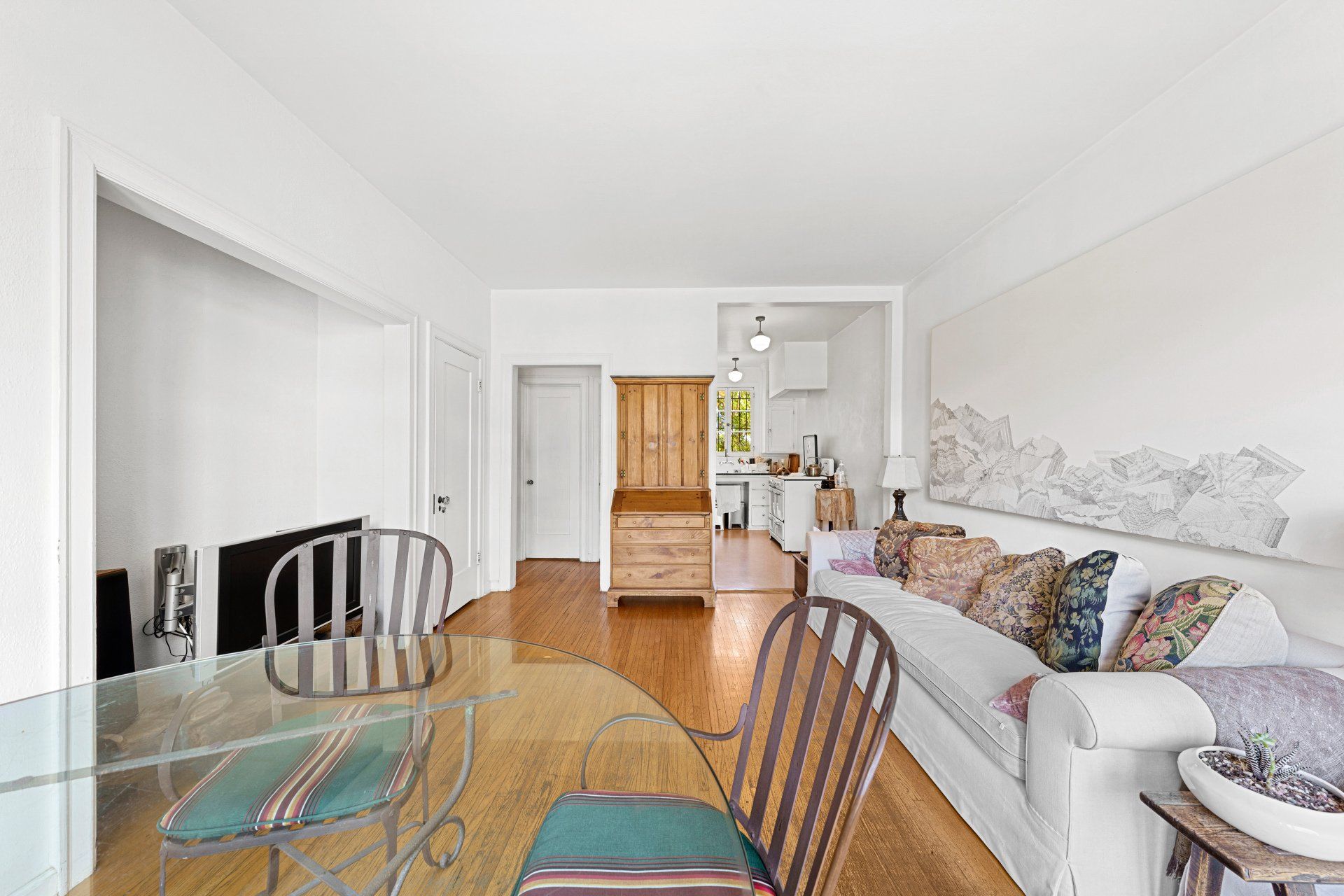 15 Eastwind St Living Space