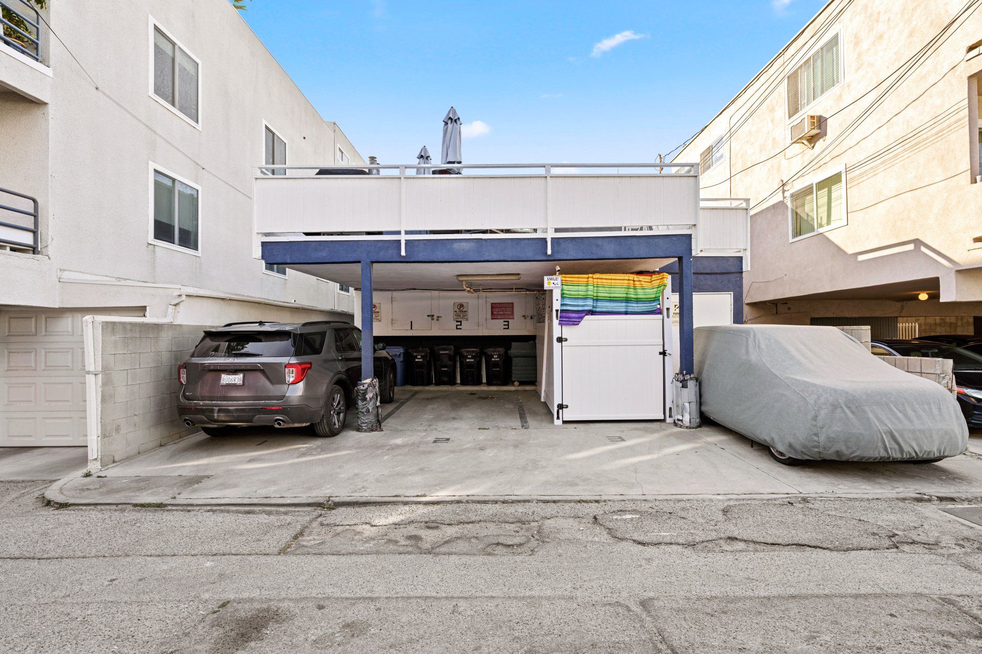 Driftwood Apartment available parking