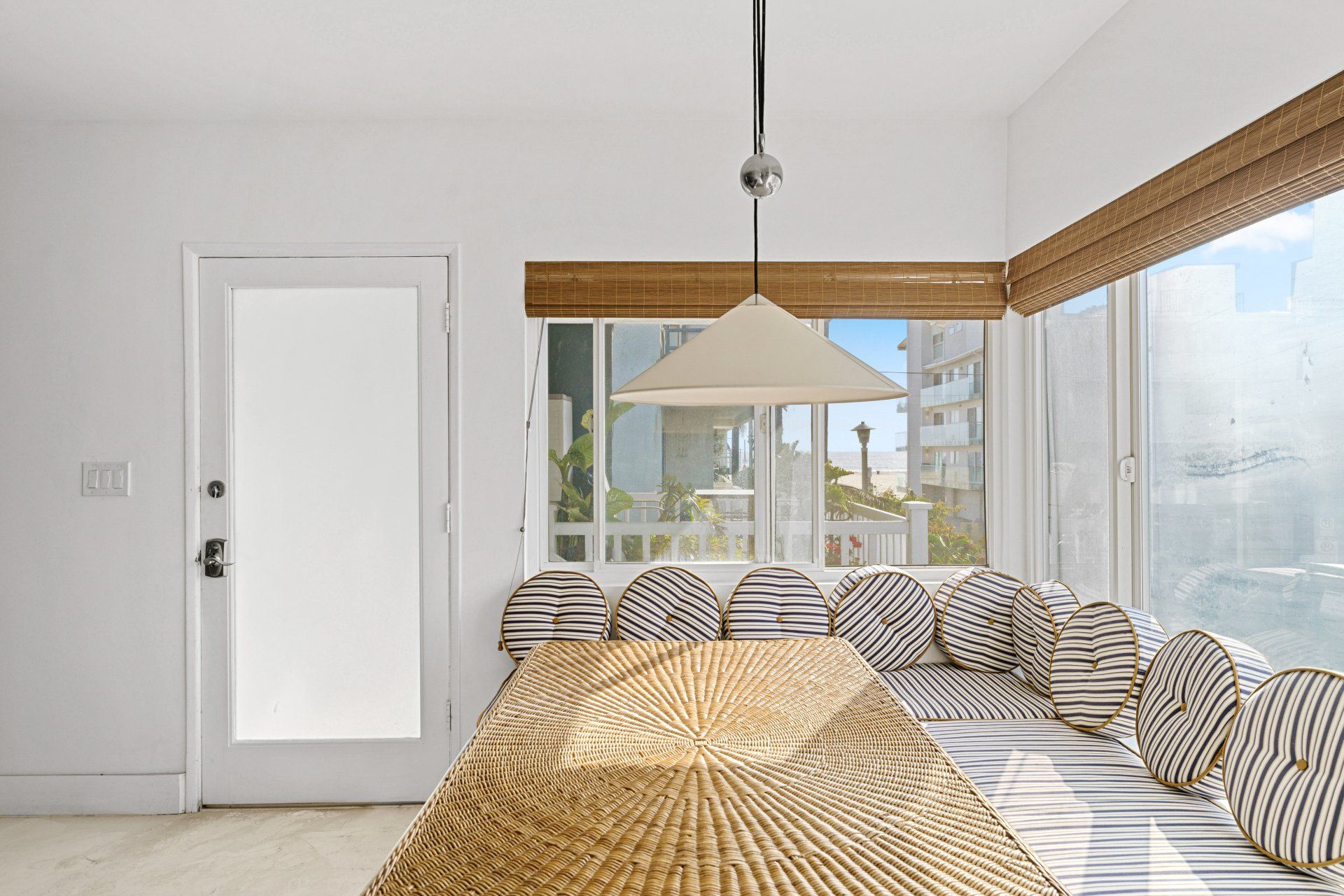Driftwood Apartment living room with dining area