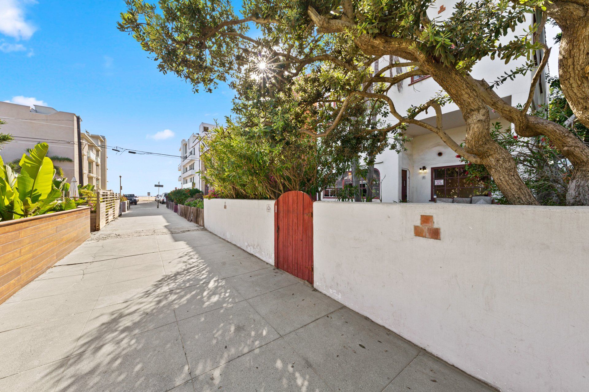 21 Eastwind St Fence