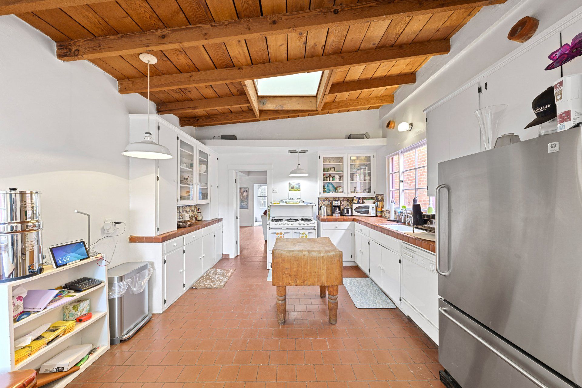 21 Eastwind St Full Kitchen