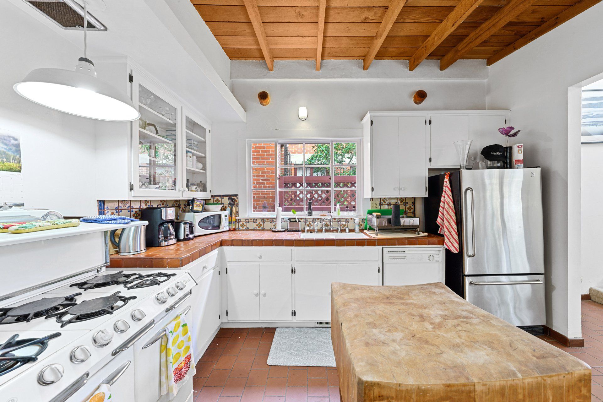 21 Eastwind St Kitchen
