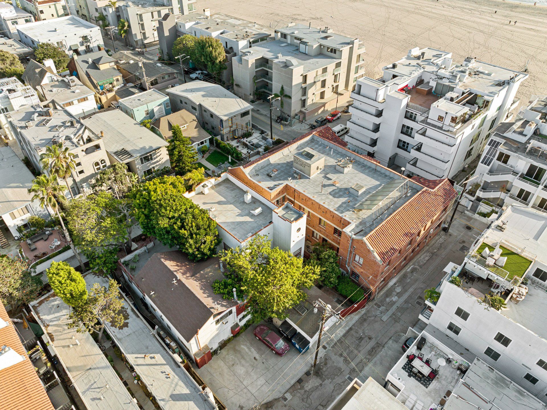 25 Eastwind St Apartments Aerial Image