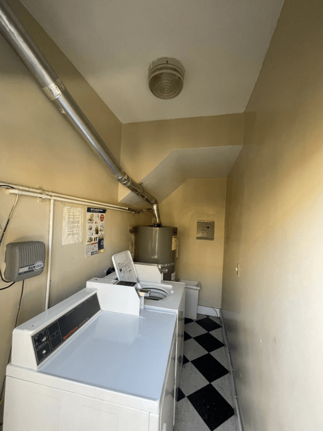 1640 N. Normandie Ave Laundry