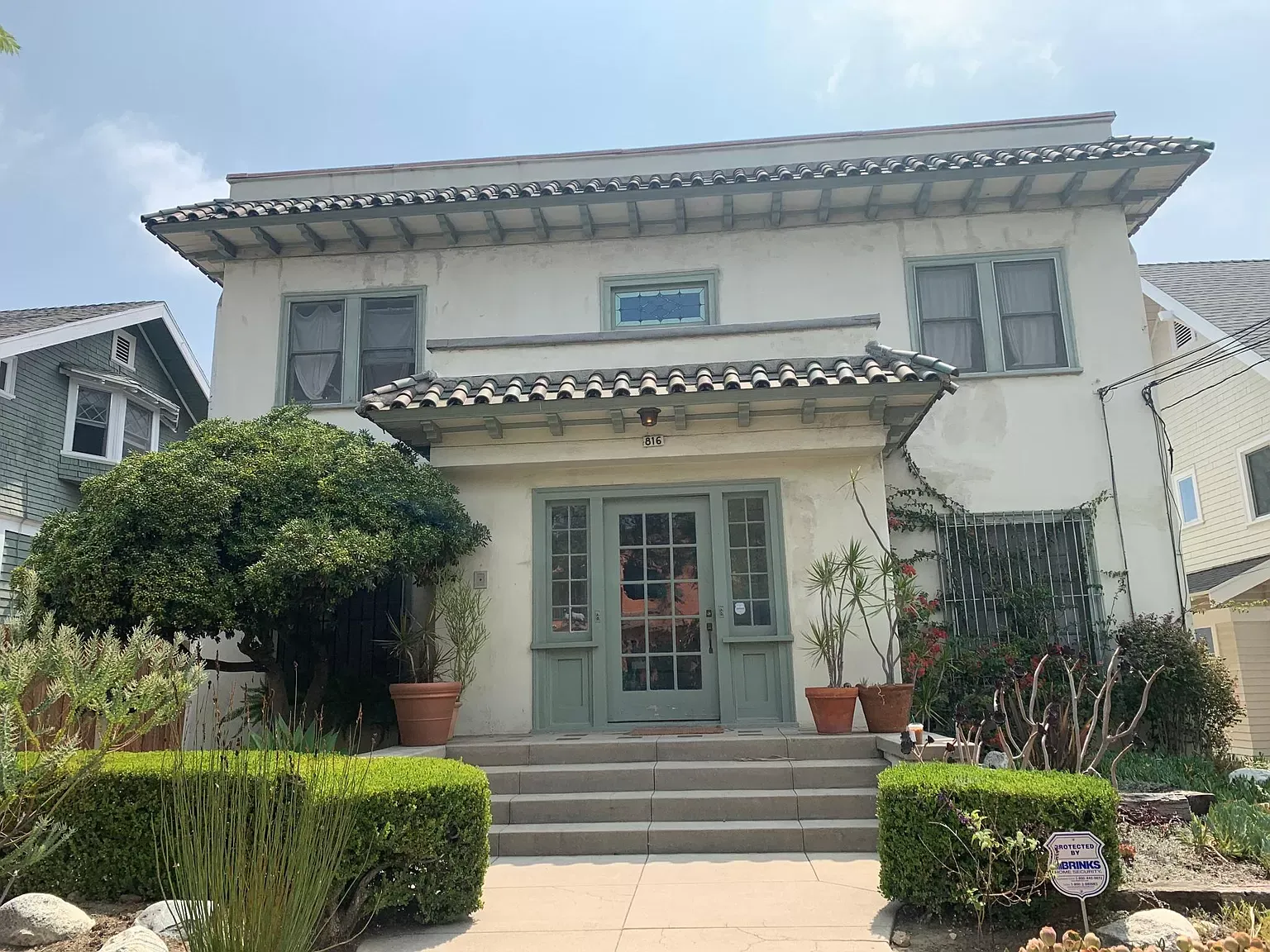 816-818 N Lafayette Park Place