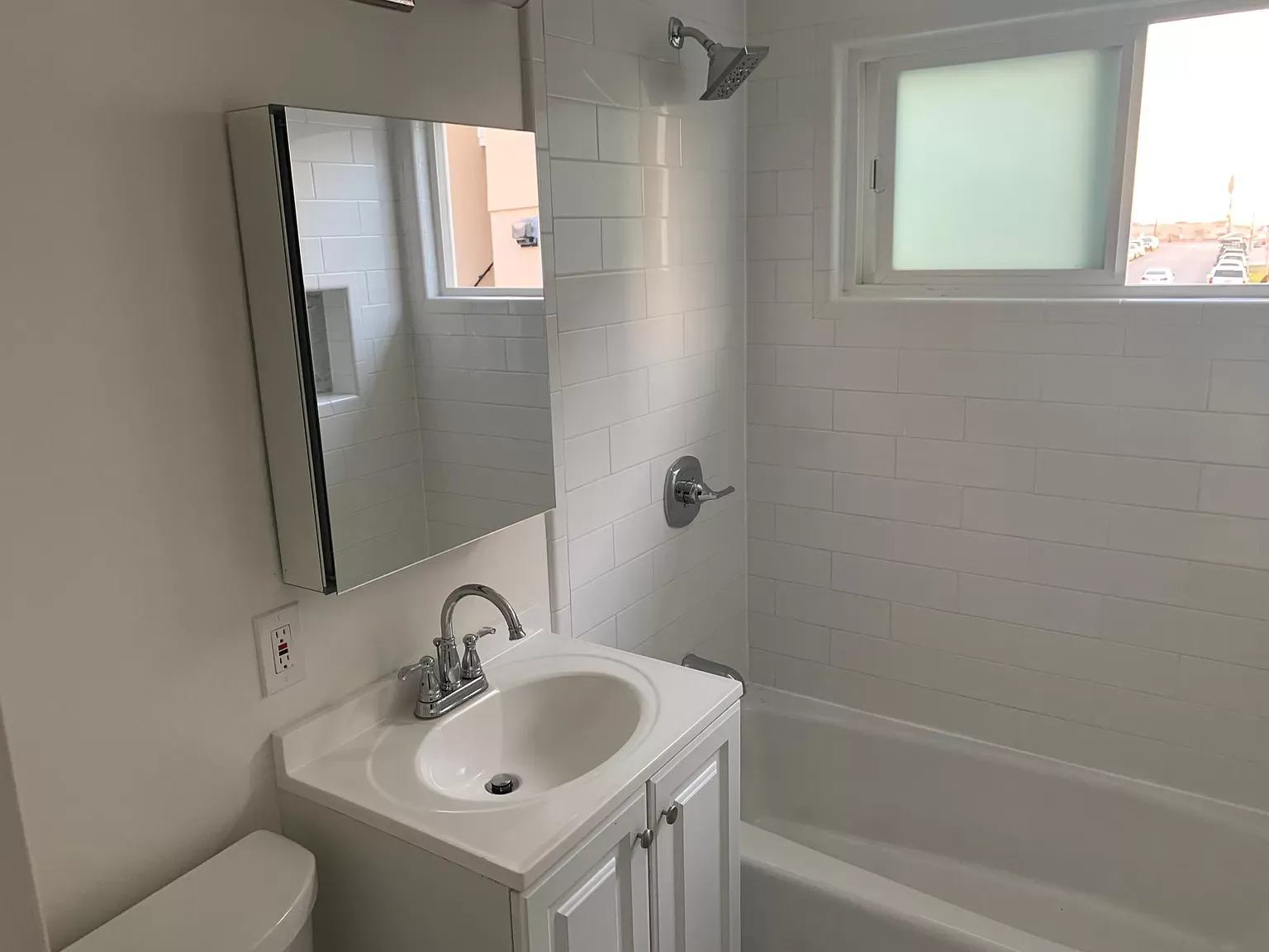 Culver Place Apartments Bathroom
