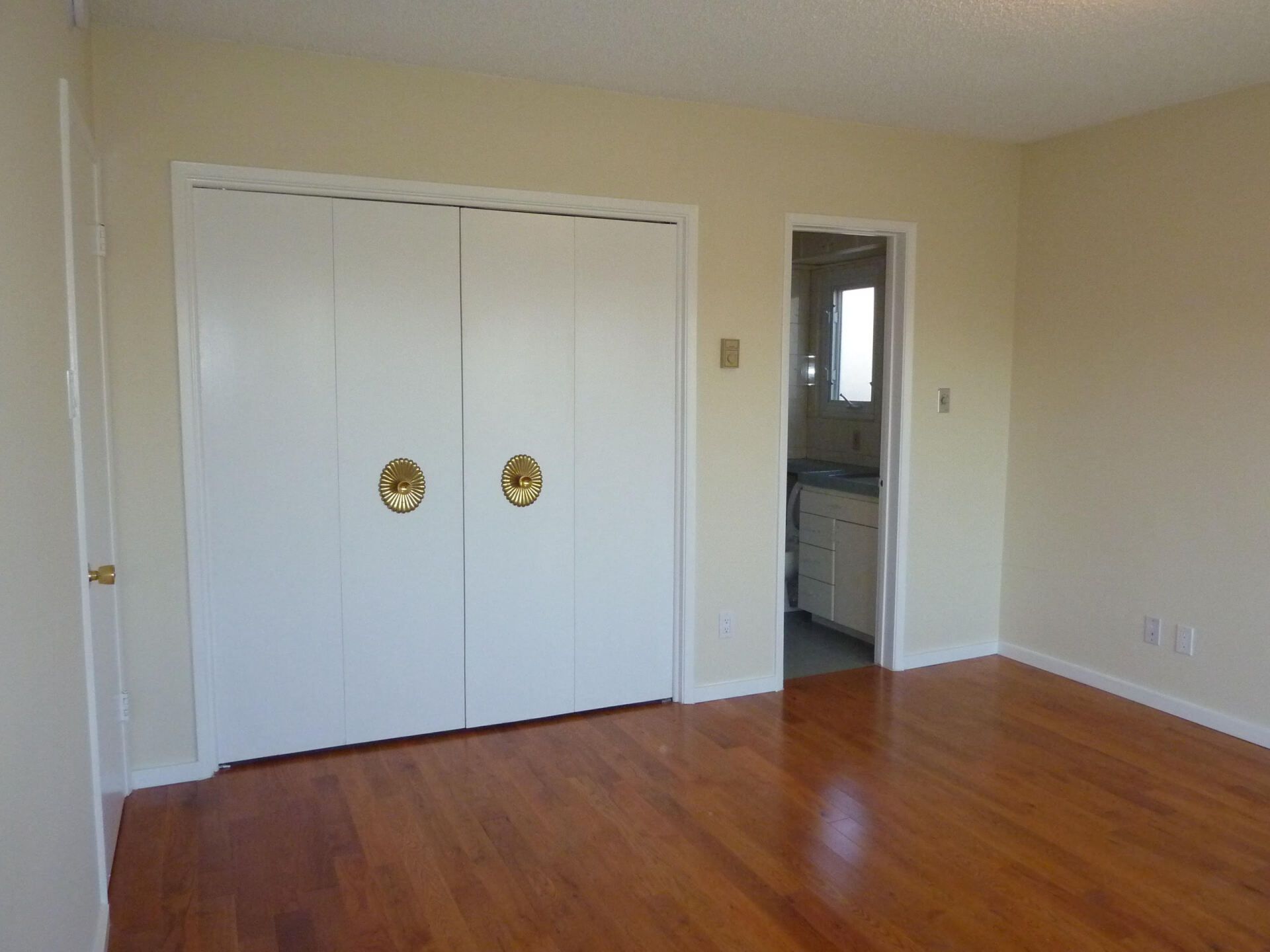 6609-11 Vista Del Mar Bedroom with Closet