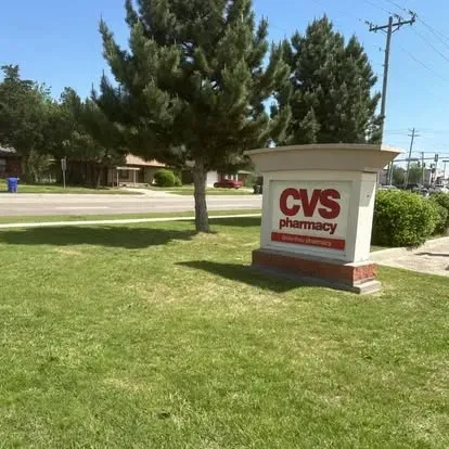 Yard maintenance service for Oklahoma City homeowners