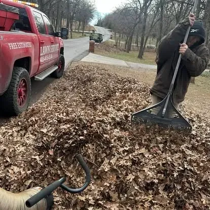 Residential leaf cleanup in Oklahoma City