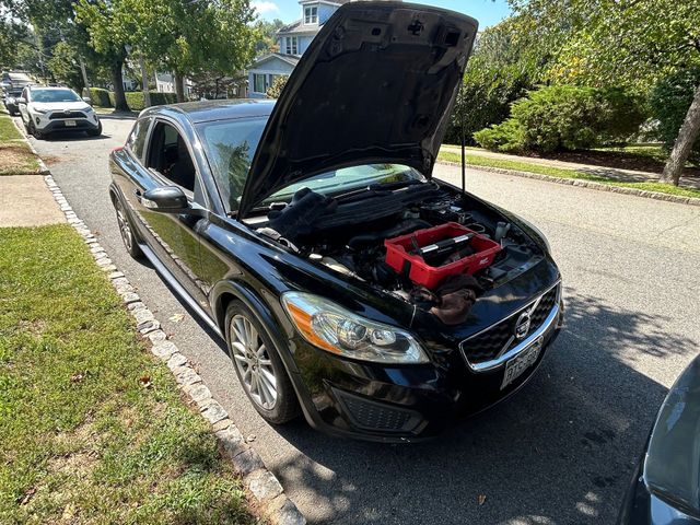Mobile Engine Diagnostic Service On Sedan In North NJ | JDL Mobile Repair LLC
