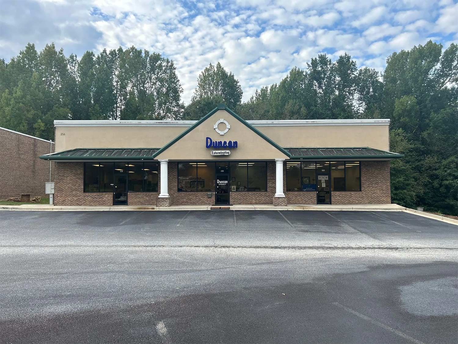 Business Building Exterior — Gainesville, GA — Duncan Exterminating Co. Business Building Exterior — Gainesville, GA — Duncan Exterminating Co.