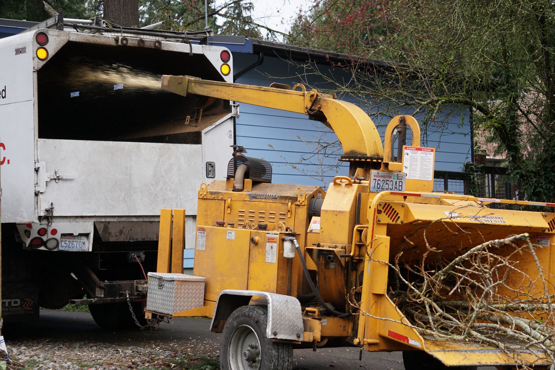 Brier wood chipper