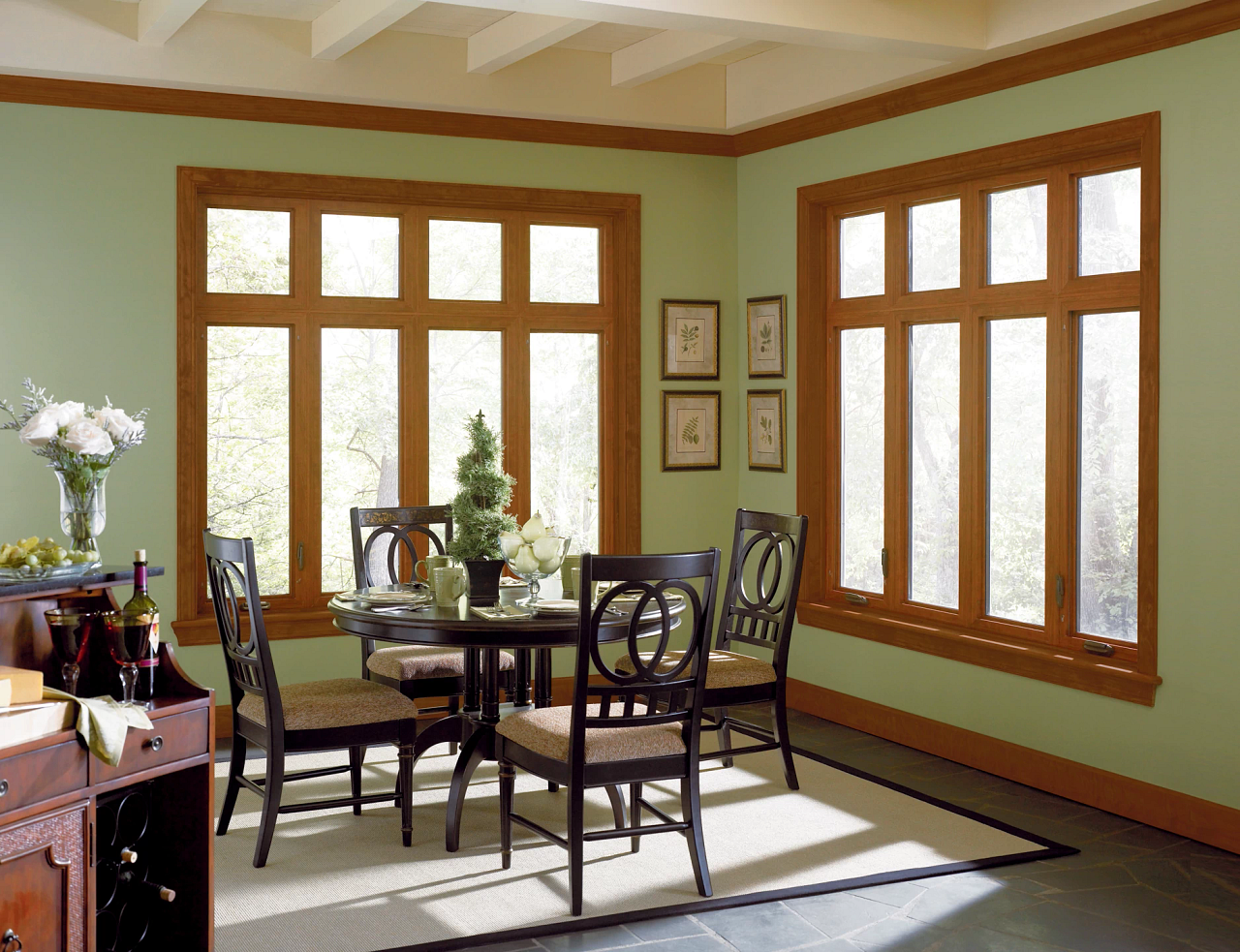 WOODGRAIN WINDOWS
