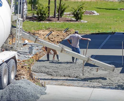 driveway concrete pouring