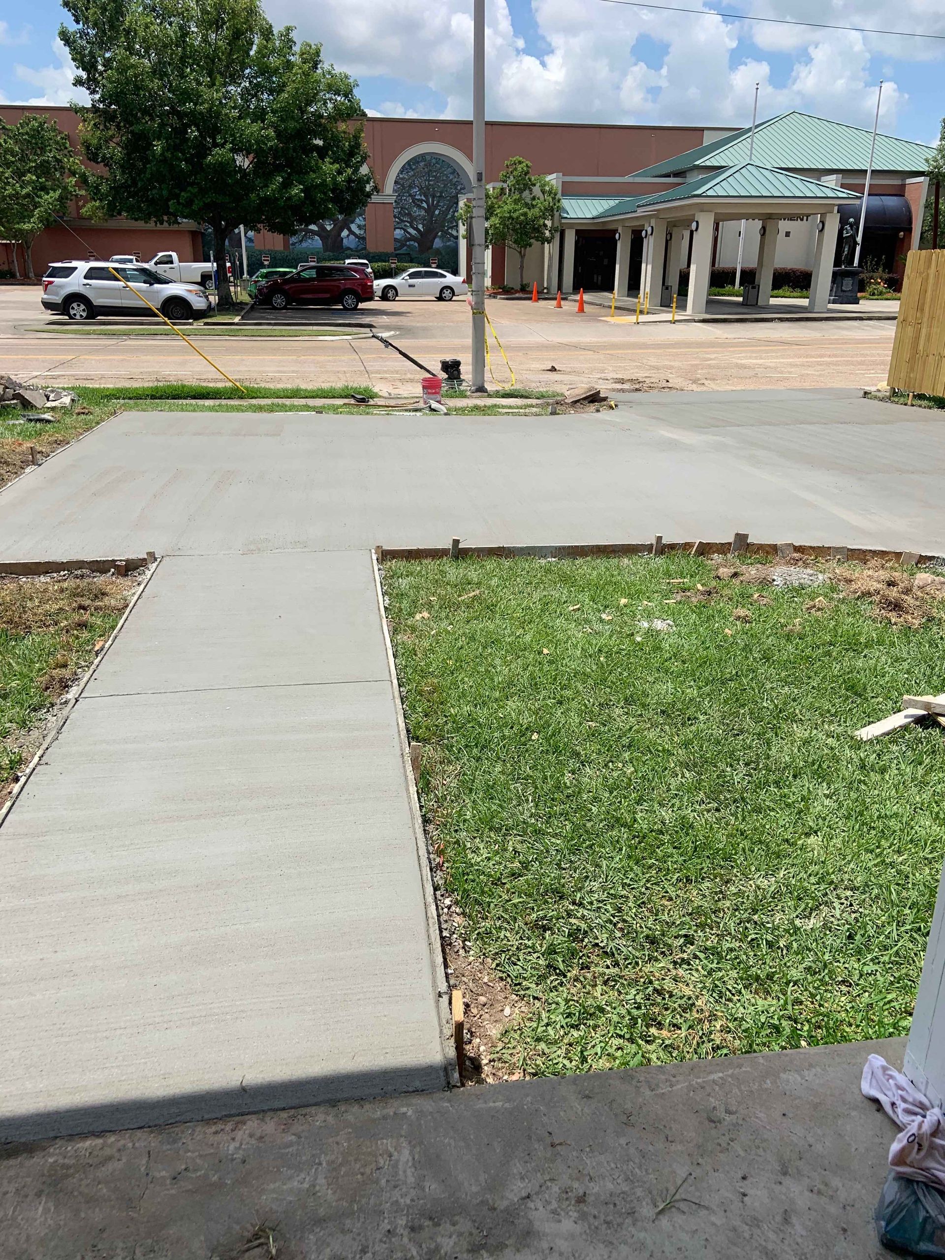 concrete court
